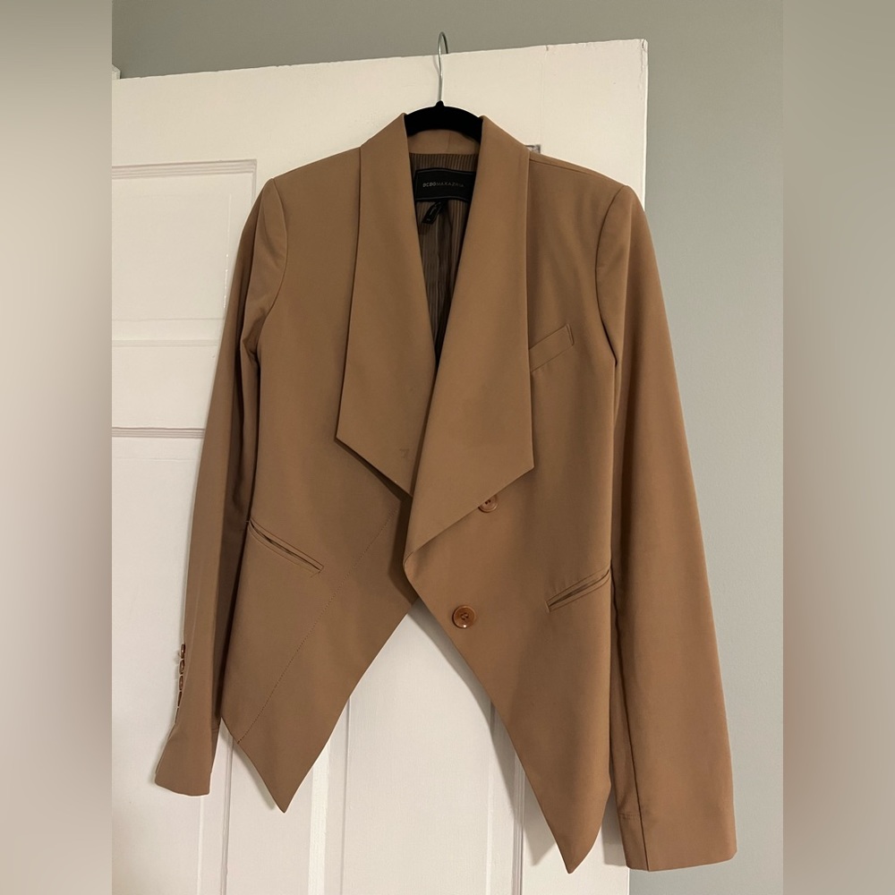 Camel BCBG high low blazer jacket